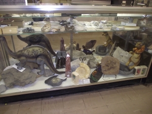 Vintage Collectible Toys Livonia MI - Dixieland Flea Market - Dig-Sum-Dinos-Fossils