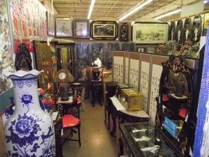 Vintage Flea Market Holly MI - Dixieland - Gabe-Oriental-Vases-Signs